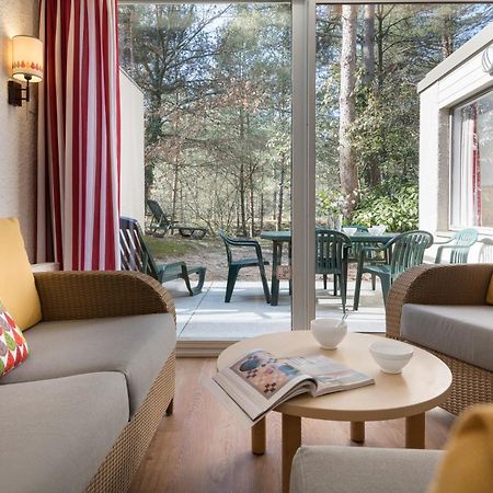 ホテル Center Parcs Les Bois Francs ヴェルヌイユ・ダヴル・エ・ディトン エクステリア 写真