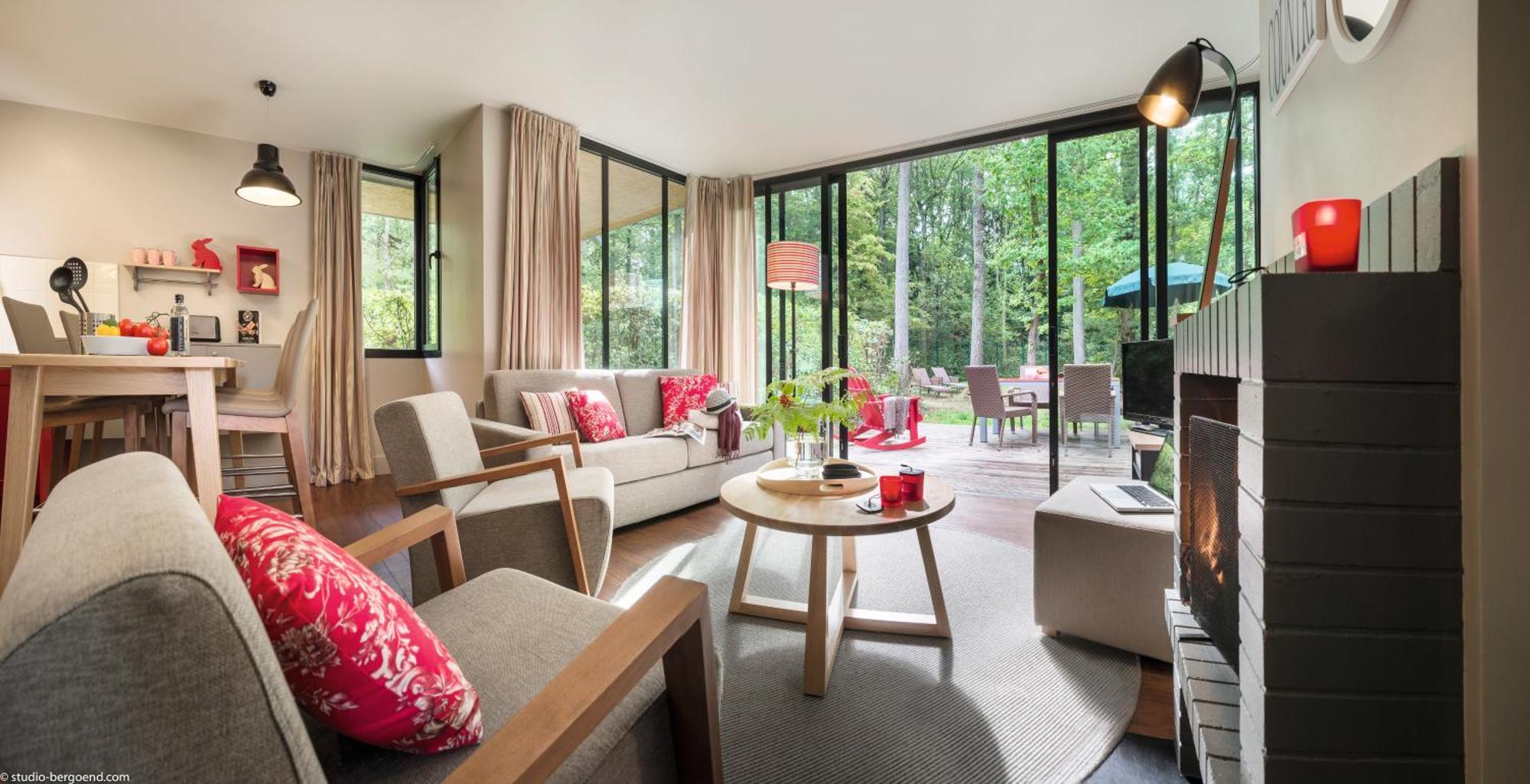 ホテル Center Parcs Les Bois Francs ヴェルヌイユ・ダヴル・エ・ディトン エクステリア 写真