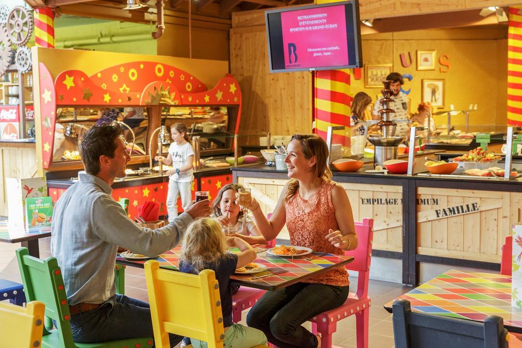 ホテル Center Parcs Les Bois Francs ヴェルヌイユ・ダヴル・エ・ディトン エクステリア 写真