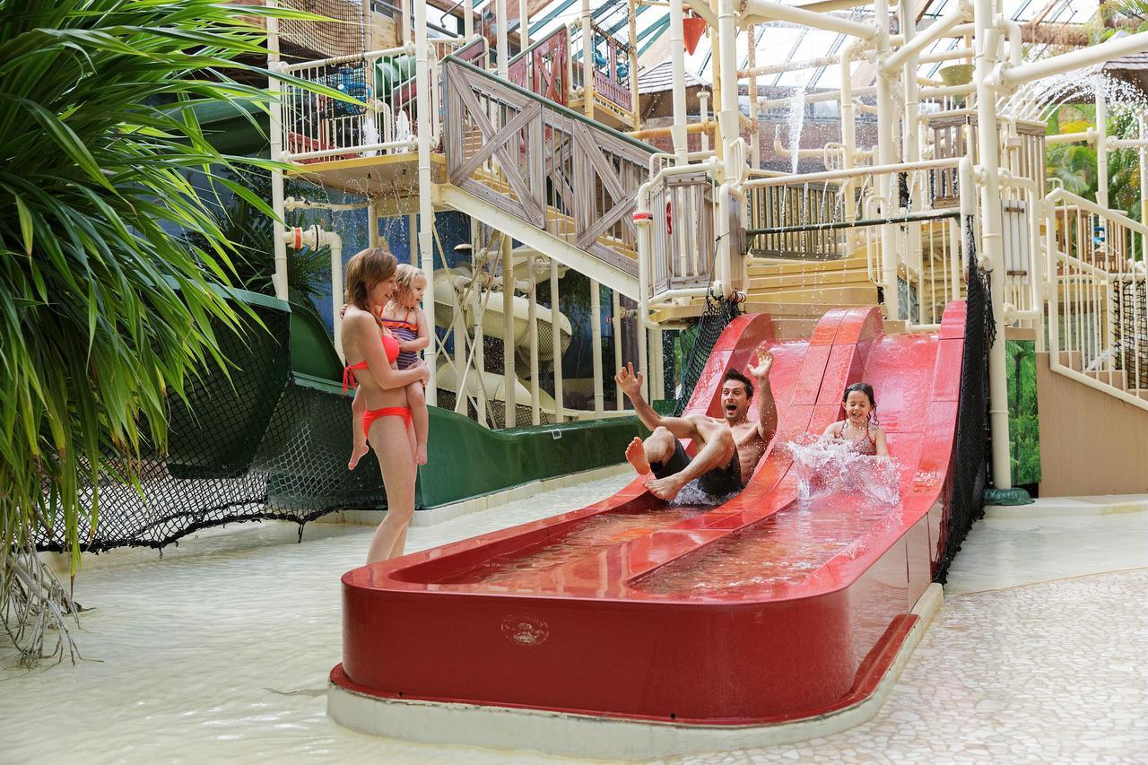 ホテル Center Parcs Les Bois Francs ヴェルヌイユ・ダヴル・エ・ディトン エクステリア 写真